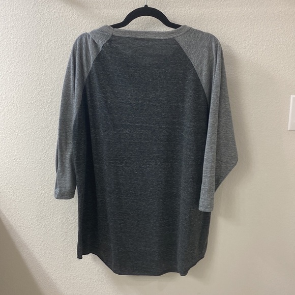 Disney shirt - Picture 3 of 4